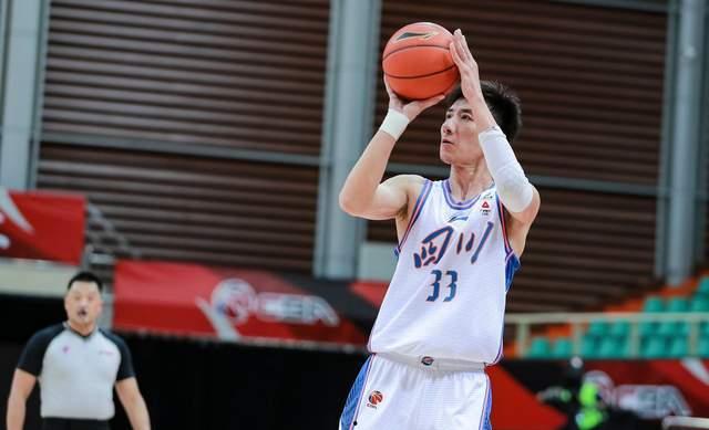 虎扑爆料郭艾伦视频回放,虎扑视频回放揭示篮球天才瞬间  第3张